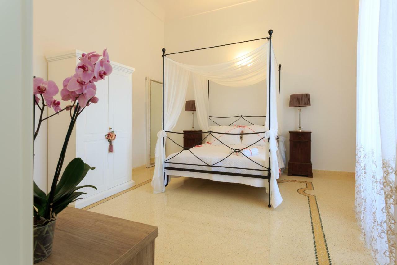 Palazzo Casto Relais Ξενοδοχείο Taviano  Εξωτερικό φωτογραφία